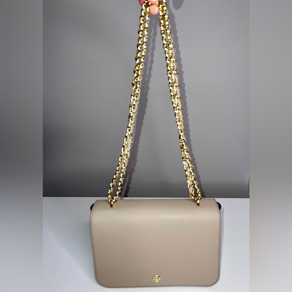 Tory Burch - French Grey Leather - Emerson Adjustable Shoulder Chain Strap Bag - Picture 2 of 15